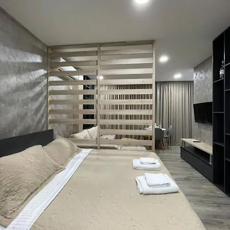 Charming With Modern Amenities Lejlighed Tirana