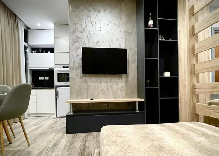 Lägenhet Cozy With Modern Amenities *